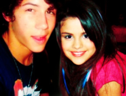 selena-gomez-nick-jonas.jpg